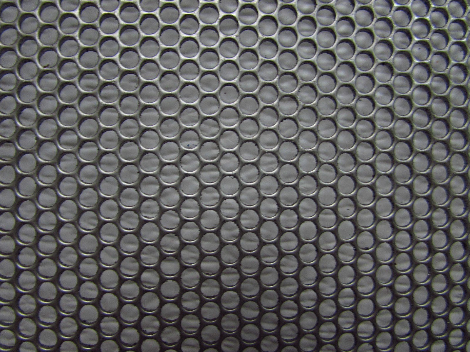 -5/32 HOLES -18 GAUGE 304 STAINLESS PERFORATED SHEET—12″ x 24″