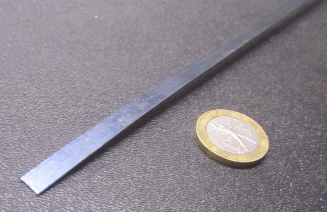1095 Hard Blue Tempered Spring Steel Shim .025″ Thick x .250″ Wide x 300″ Long