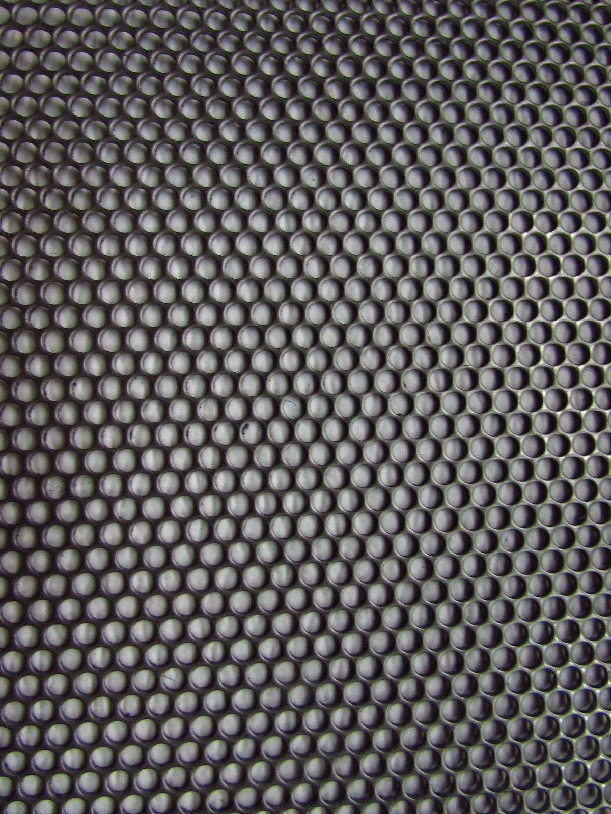 -5/32 HOLES -18 GAUGE- 304 STAINLESS PERFORATED SHEET—7-1/2″ X 12″