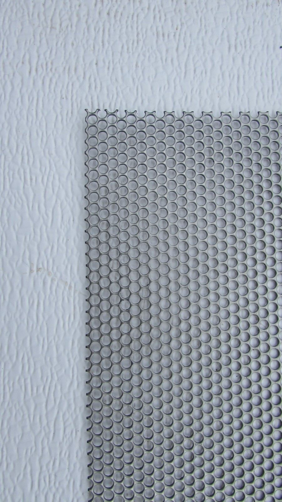 5/32″ HOLES–18 GAUGE– 304 STAINLESS STEEL PERFORATED SHEET– 11″ X 24″