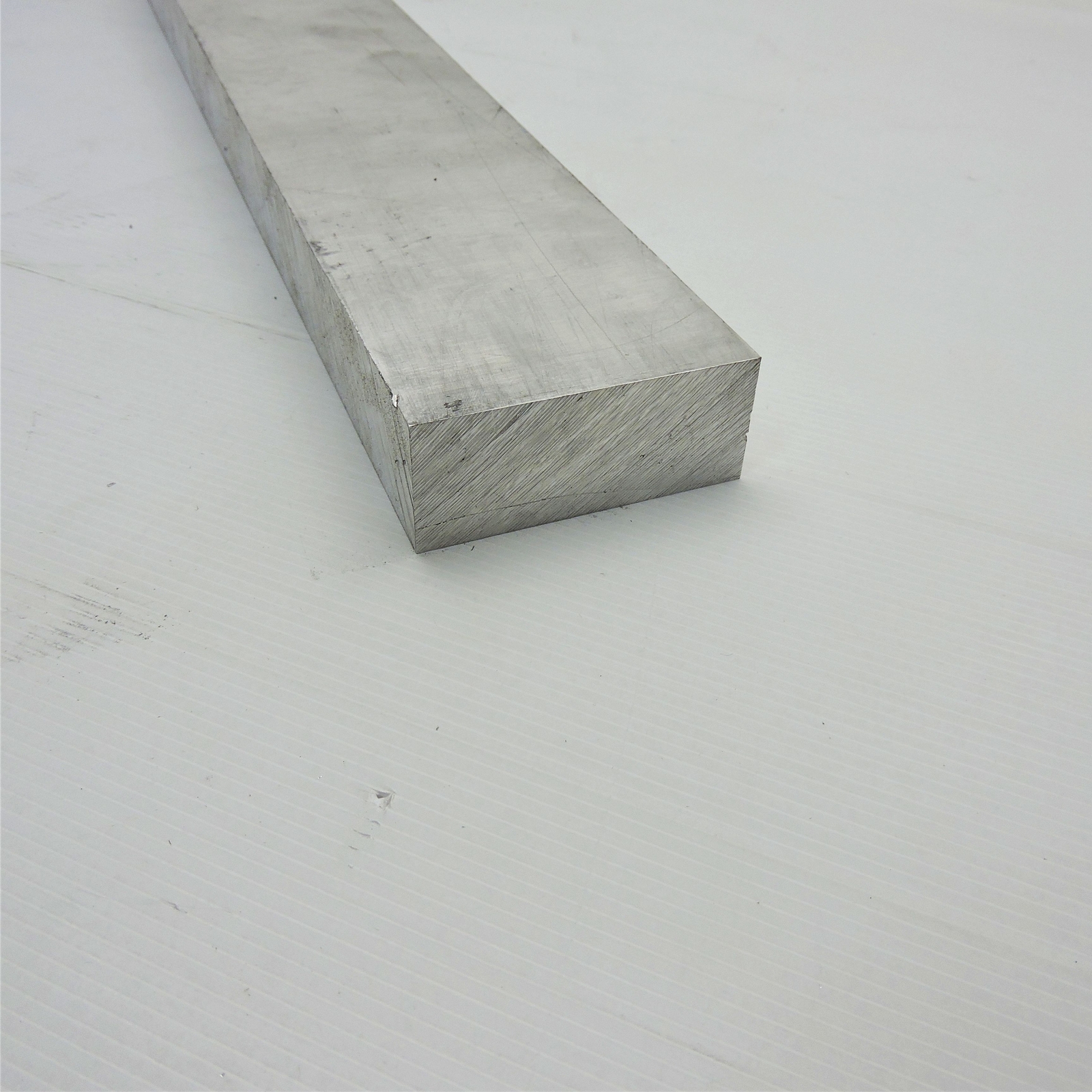 1.25″ thick 1 1/4 Aluminum 6061 PLATE 2.875″ x 20″ Long sku 306824