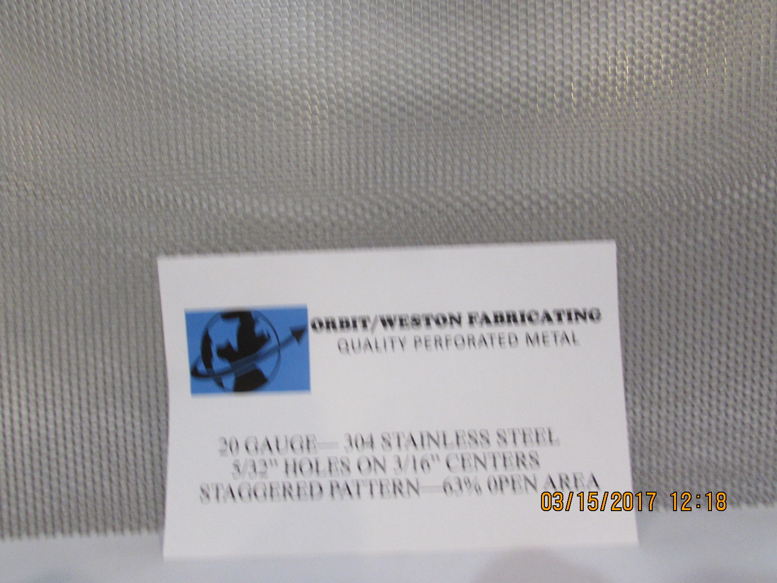 5/32″ HOLES–18 GAUGE — 304 STAINLESS STEEL PERFORATED SHEET 18″ X 18″