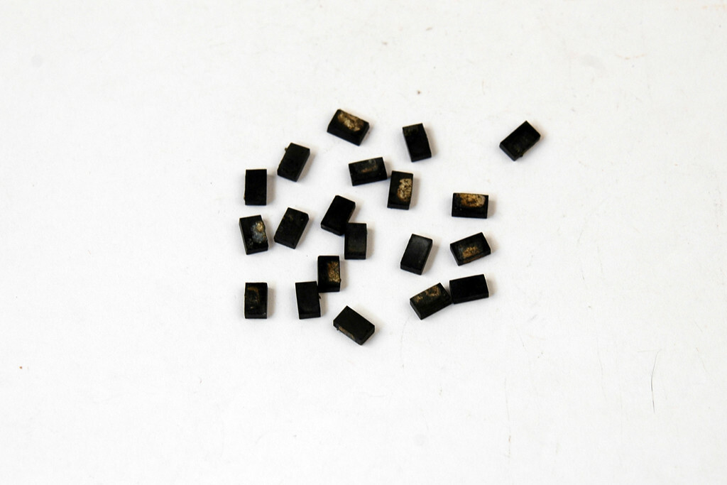 .075 X .145 X .245 CARBIDE UNKNOWN GRADE (LOT OF 18 PC) (E-2-9-2-38)