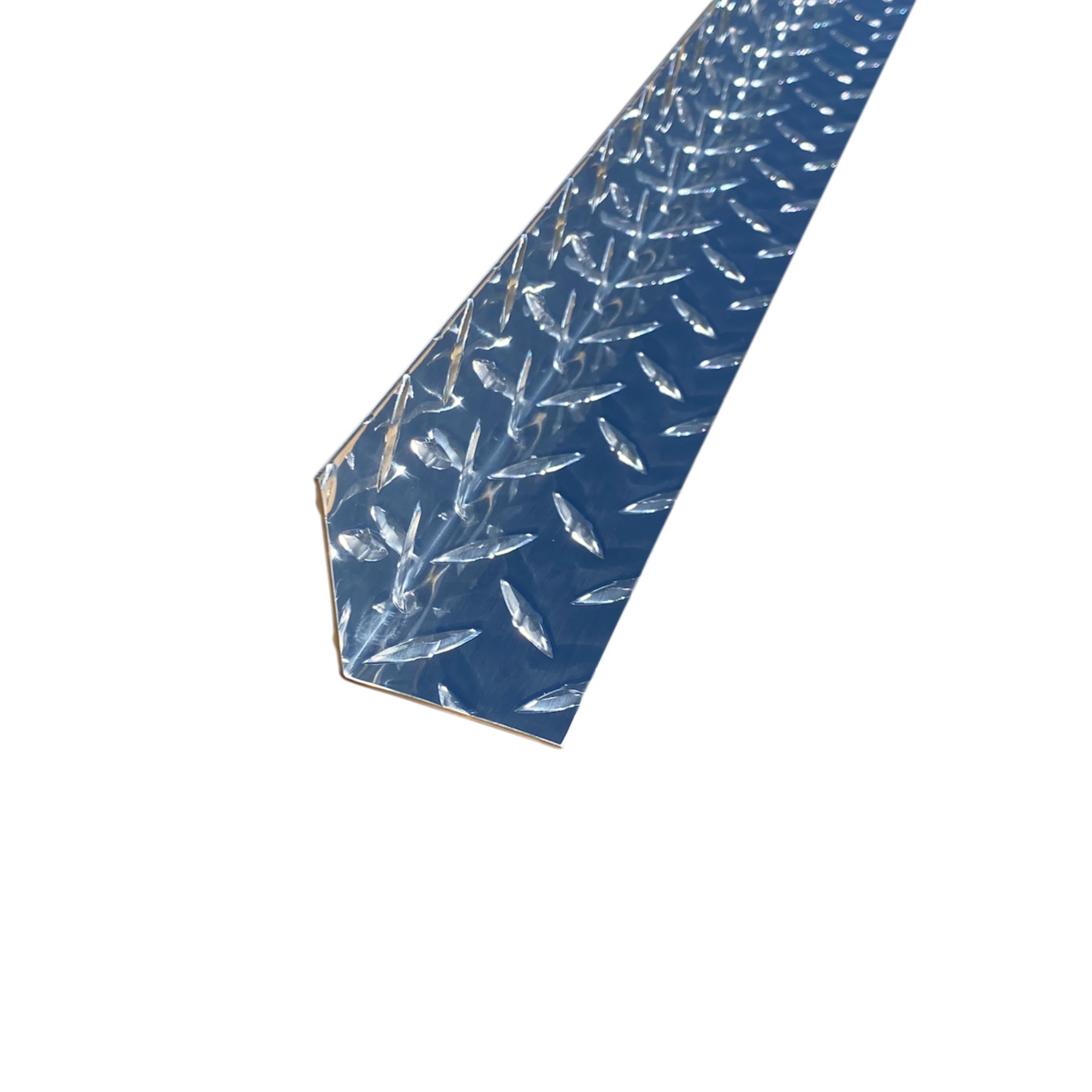 1.5″ x 1.5″ x 48″ Aluminum Diamond Plate INSIDE Corner Guard – .045″ Thick