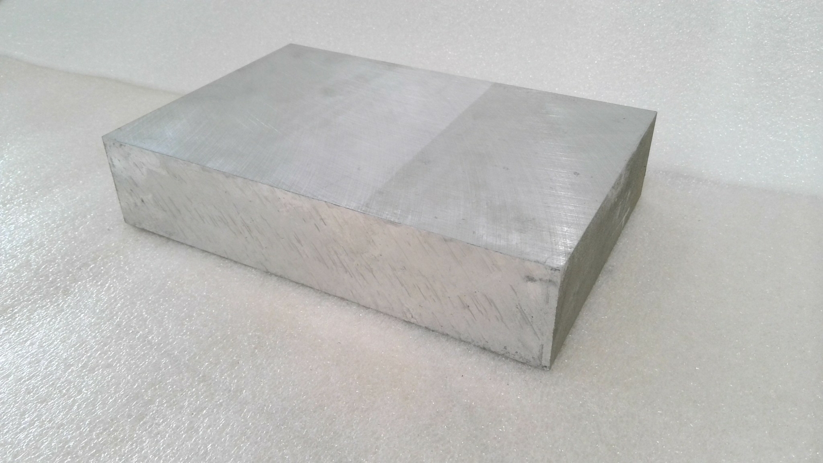 8-1/16″ X 1-3/4″ X 5-1/4″ ALUMINUM BLOCK BAR STOCK, UNBRANDED