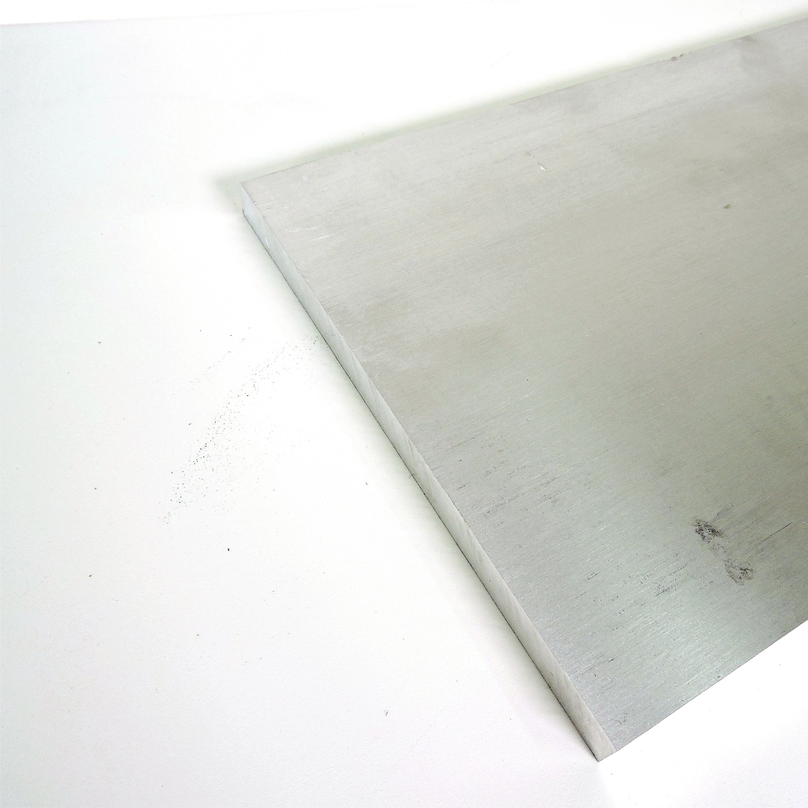 .625″ thick 5/8 Aluminum 6061 PLATE 7.375″ x 31.625″ Long sku 335104