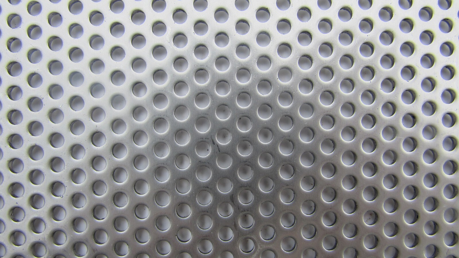 3/32″ HOLE ON 5/32″ CENTER-18 GA.-PERFORATED STAINLESS SHEET–12″ x 24″