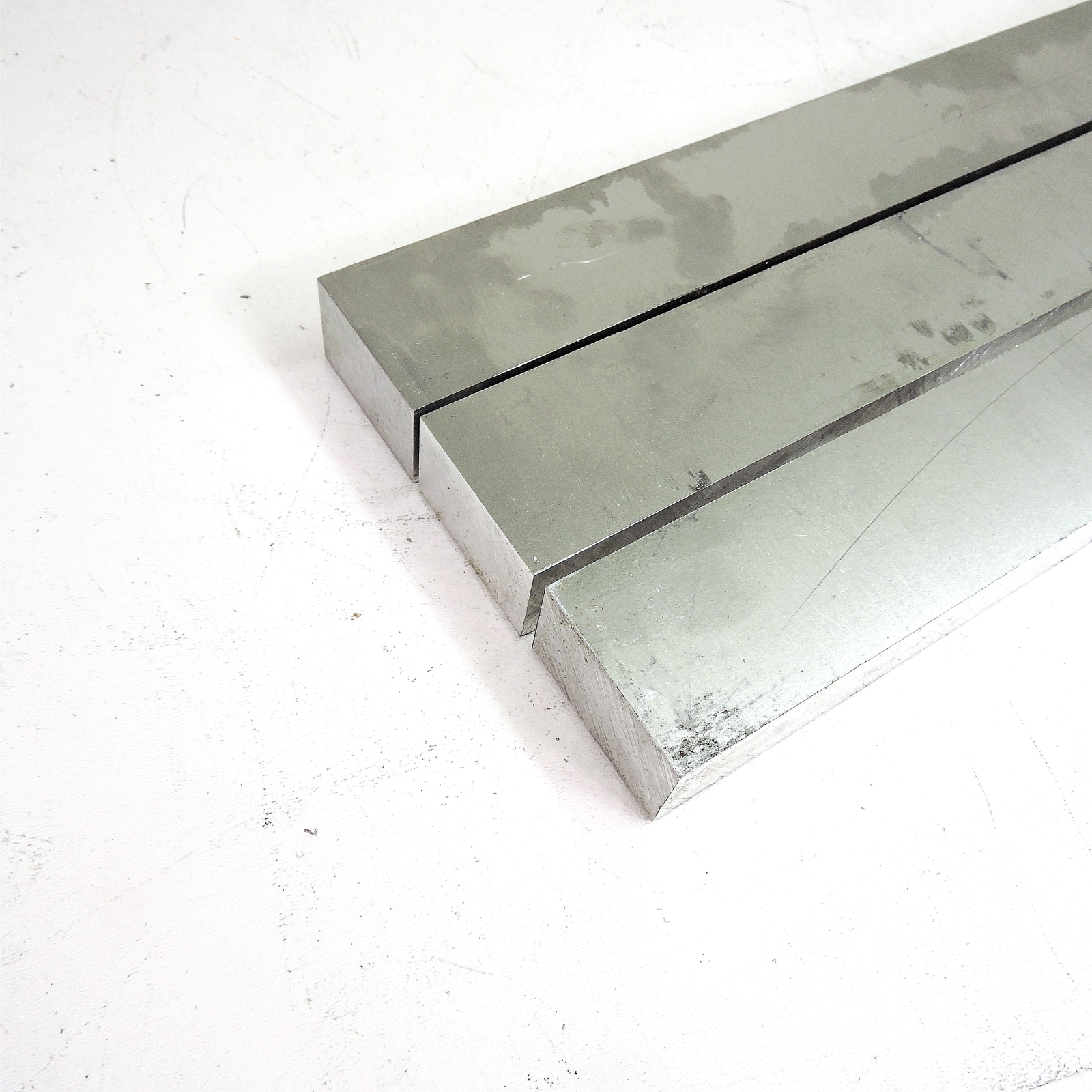 1.125″ thick 1 1/8 Aluminum 6061 PLATE 1.875″ x 30″ Long QTY 3 sku 125035