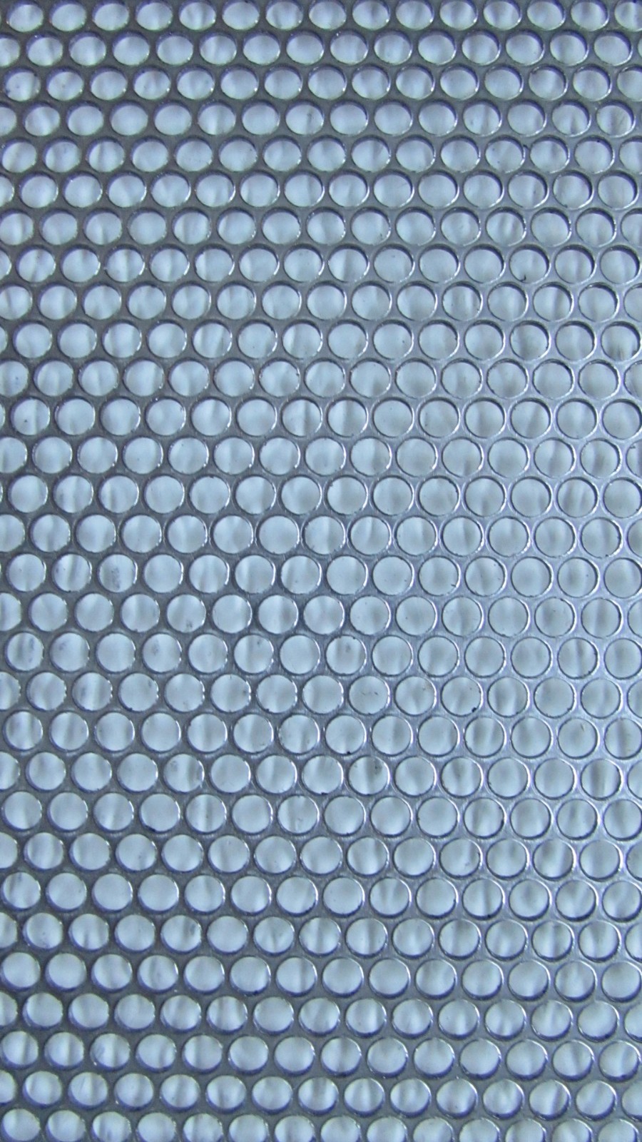 5/32″ HOLES ON 3/16″STAGGERED-20 GA STAINLESS PERFORATED SHEET–7-1/2″ X 11″