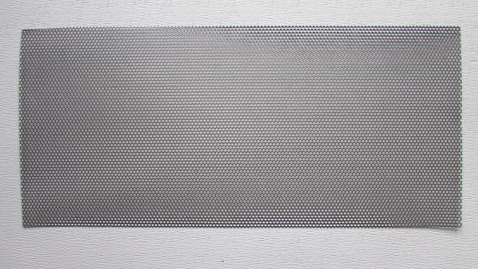 5-32 HOLES -18 GAUGE- 304 STAINLESS PERFORATED SHEET—8″ x 17″