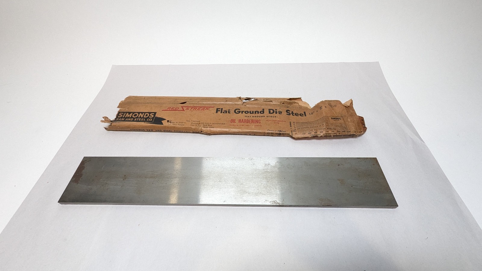 Simonds Red Streak O2-Type Oil Hardening Ground Tool Steel 5/16 x 3 x 18 NOS USA