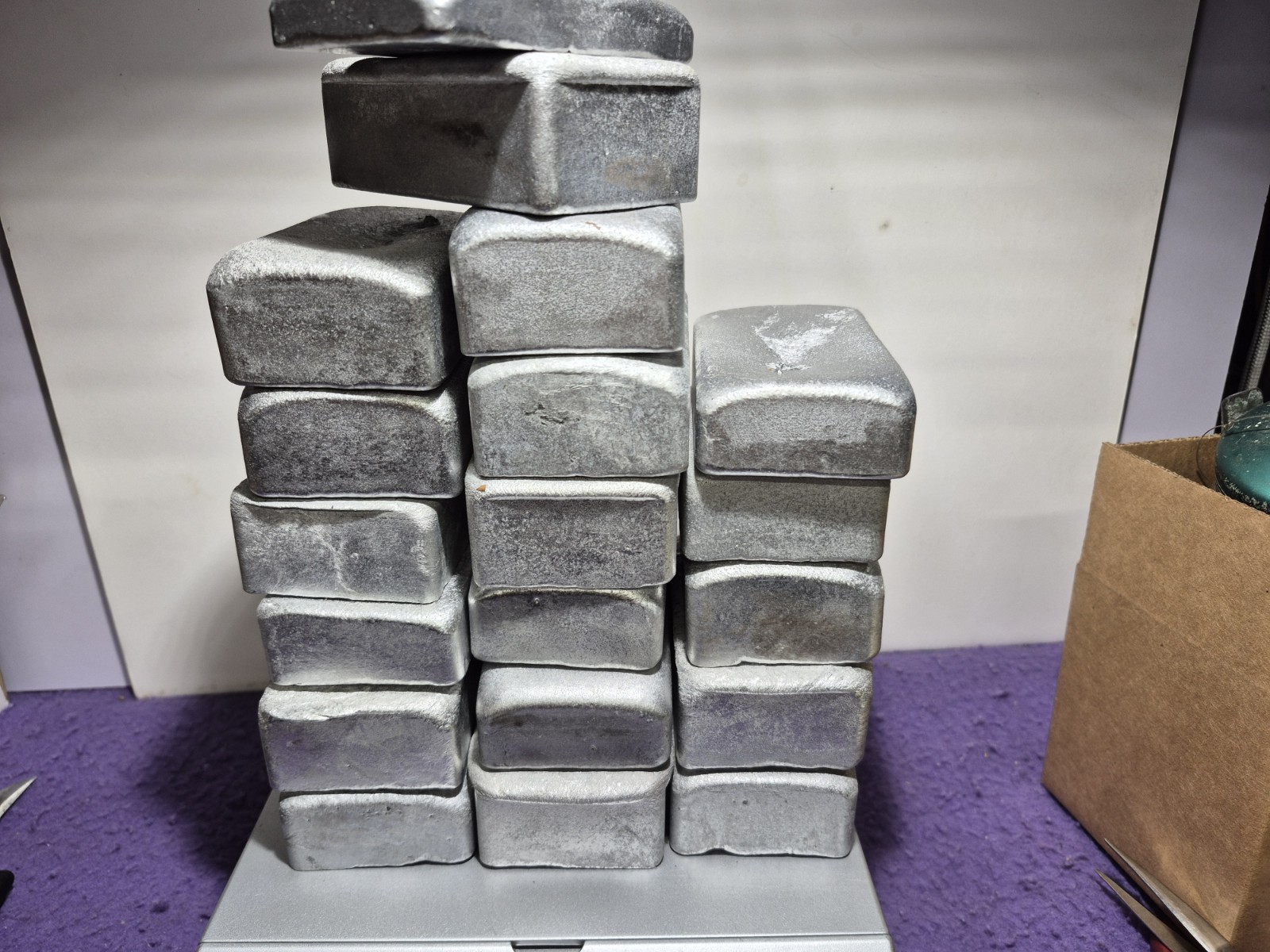 20lbs +/_ Aluminum Hand poured Ignots