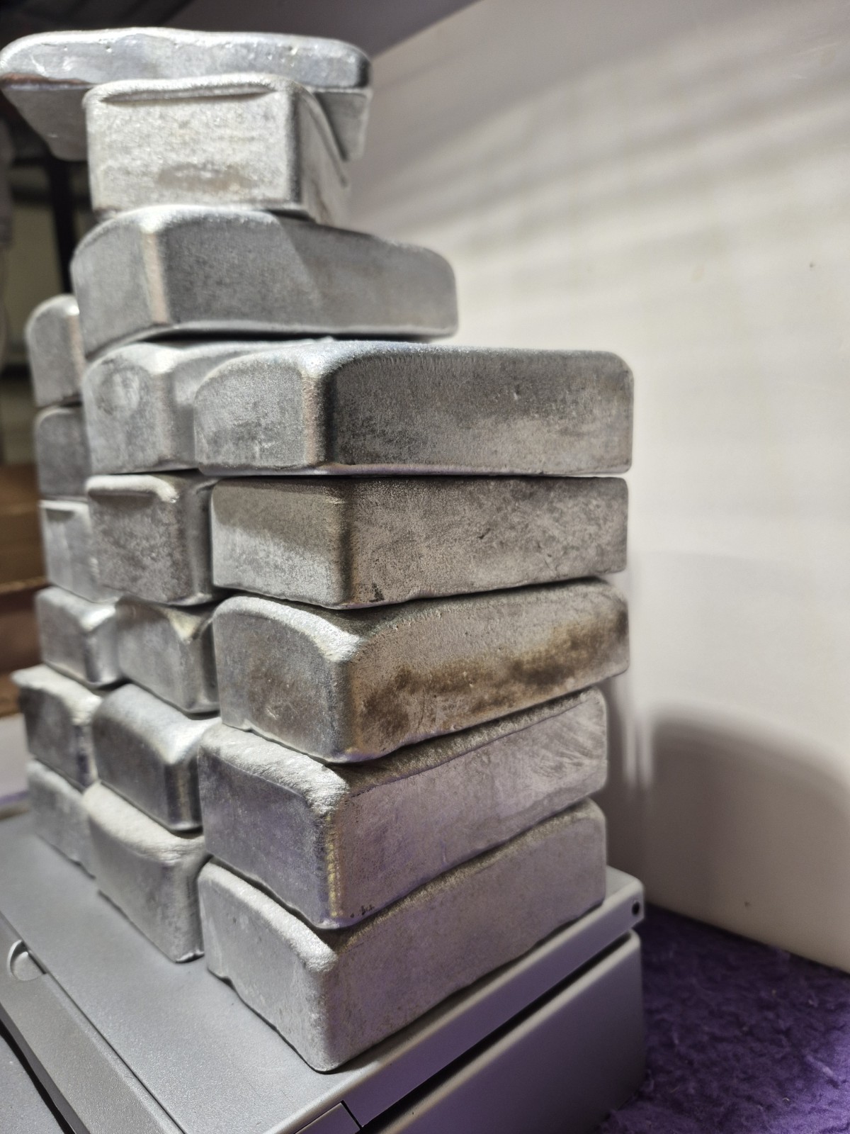 20lbs +/_ Aluminum Hand poured Ignots