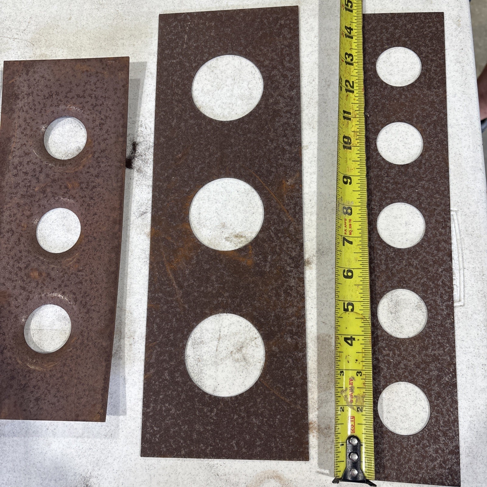 12 In. & 15 In. Miscellaneous Dimple Plate Gussets Lot Of 40 Pcs