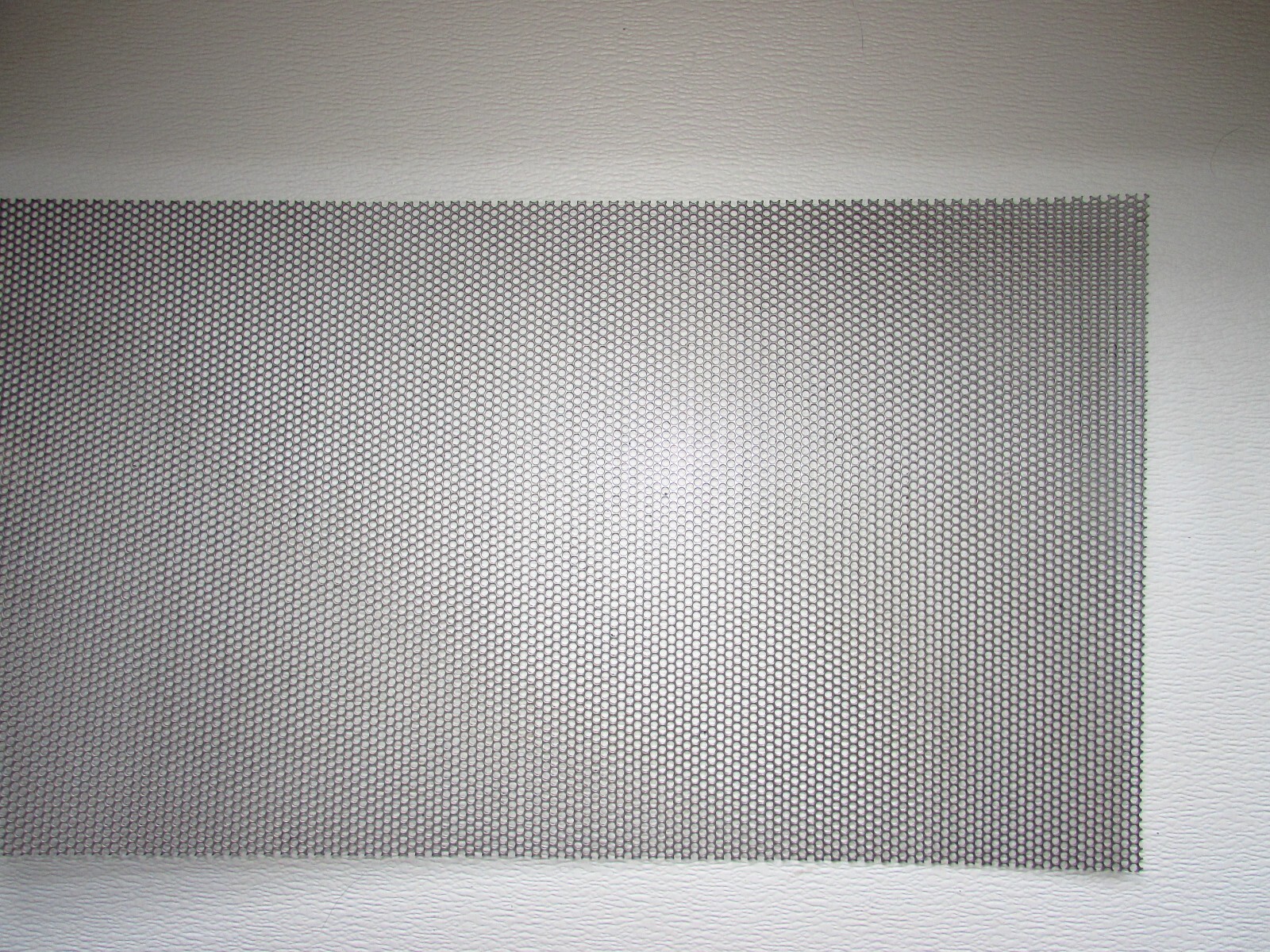 ==-5/32″ ROUND HOLES–18 GAUGE 304 STAINLESS PERFORATED SHEET–12″ x 14″==