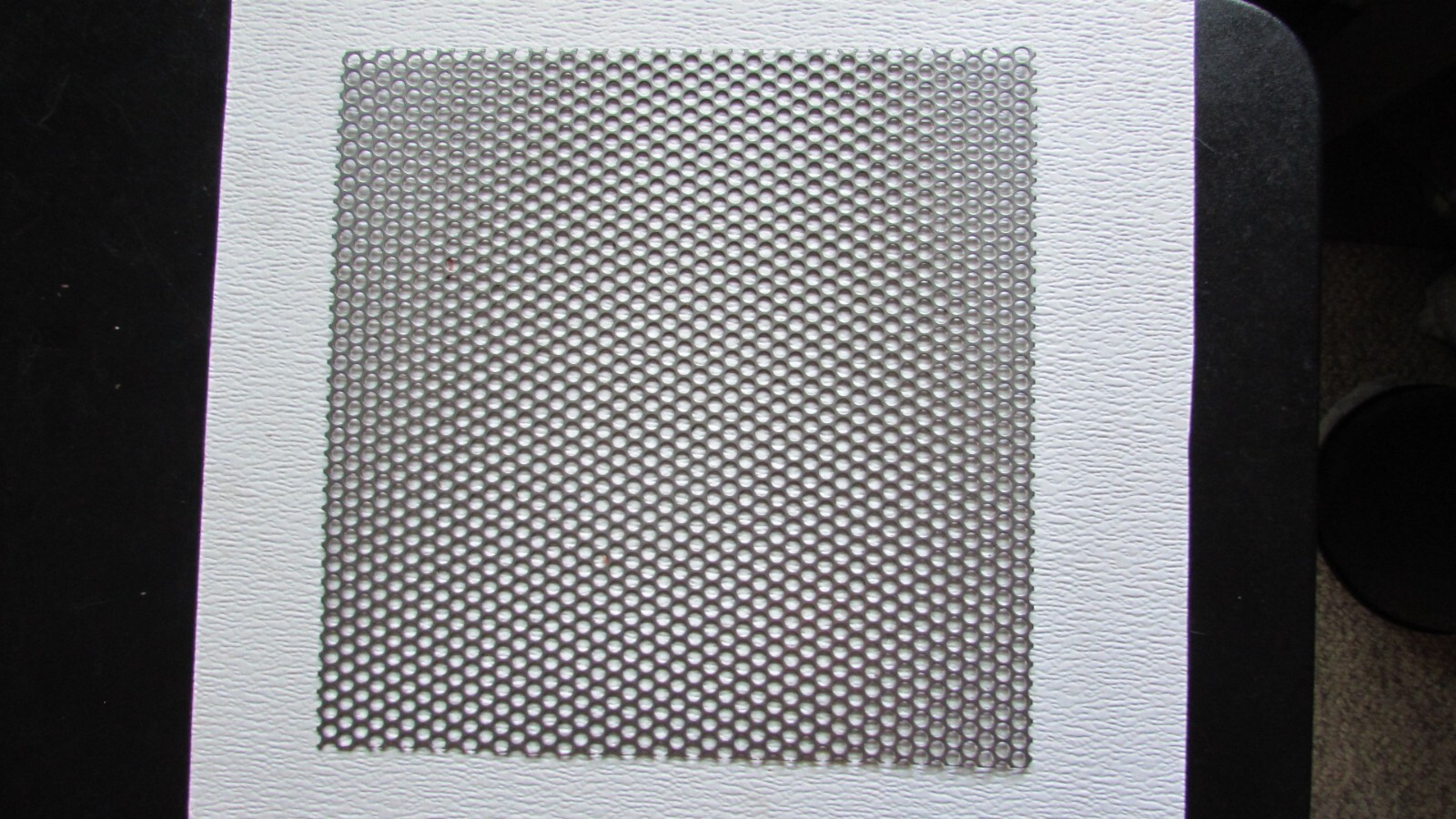 -5/32 HOLES -18 GAUGE- 304 STAINLESS PERFORATED SHEET—7-1/2″ X 12″