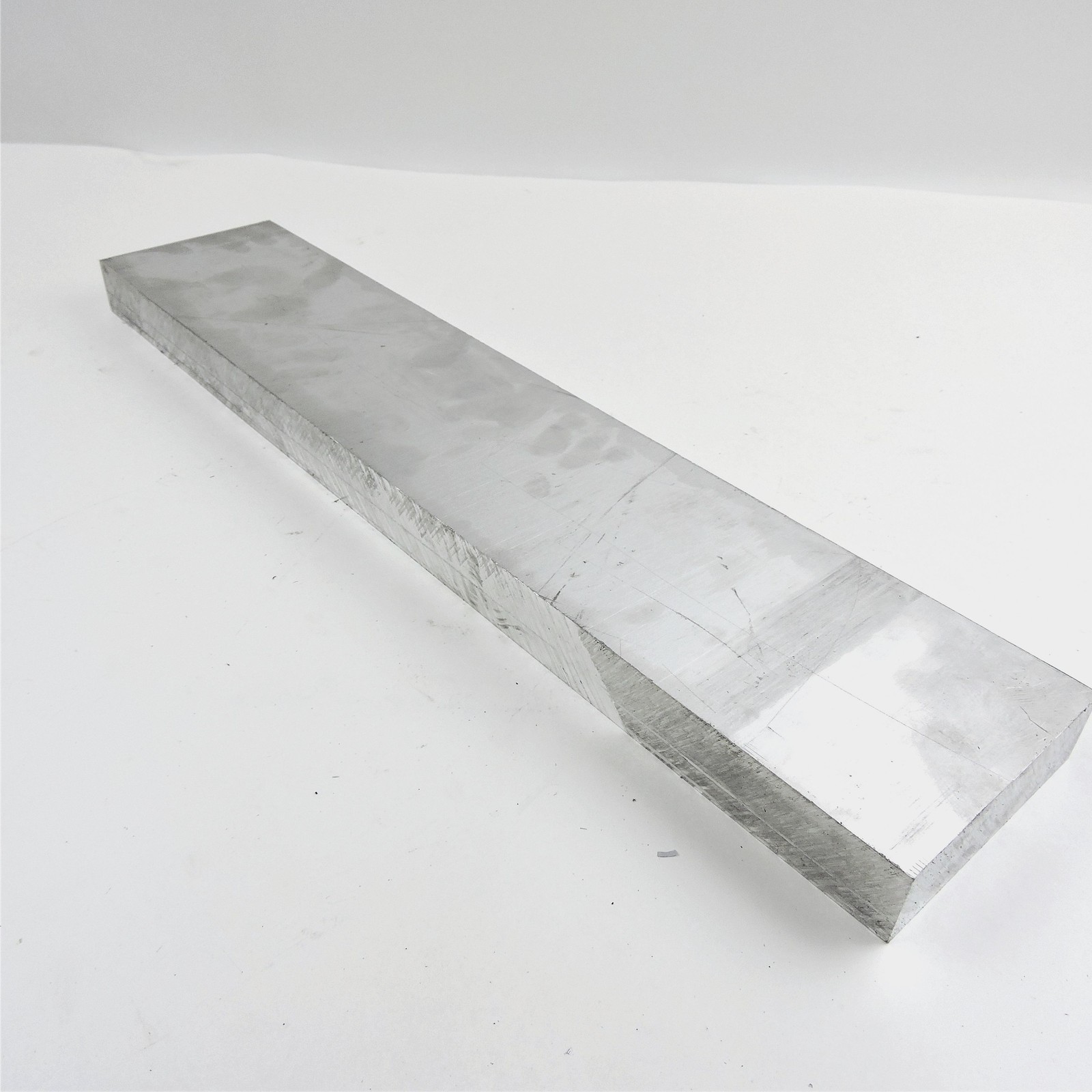 1.25″ thick 1 1/4 Aluminum 6061 PLATE 5.75″ x 24″ Long sku 340352