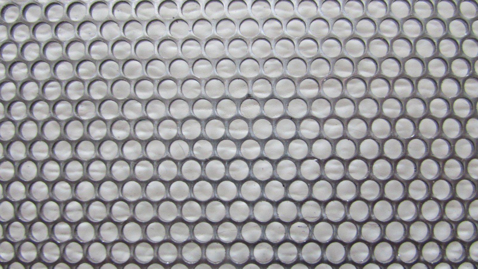 5/32″ HOLES–18 GAUGE– 304 STAINLESS STEEL PERFORATED SHEET– 11″ X 24″