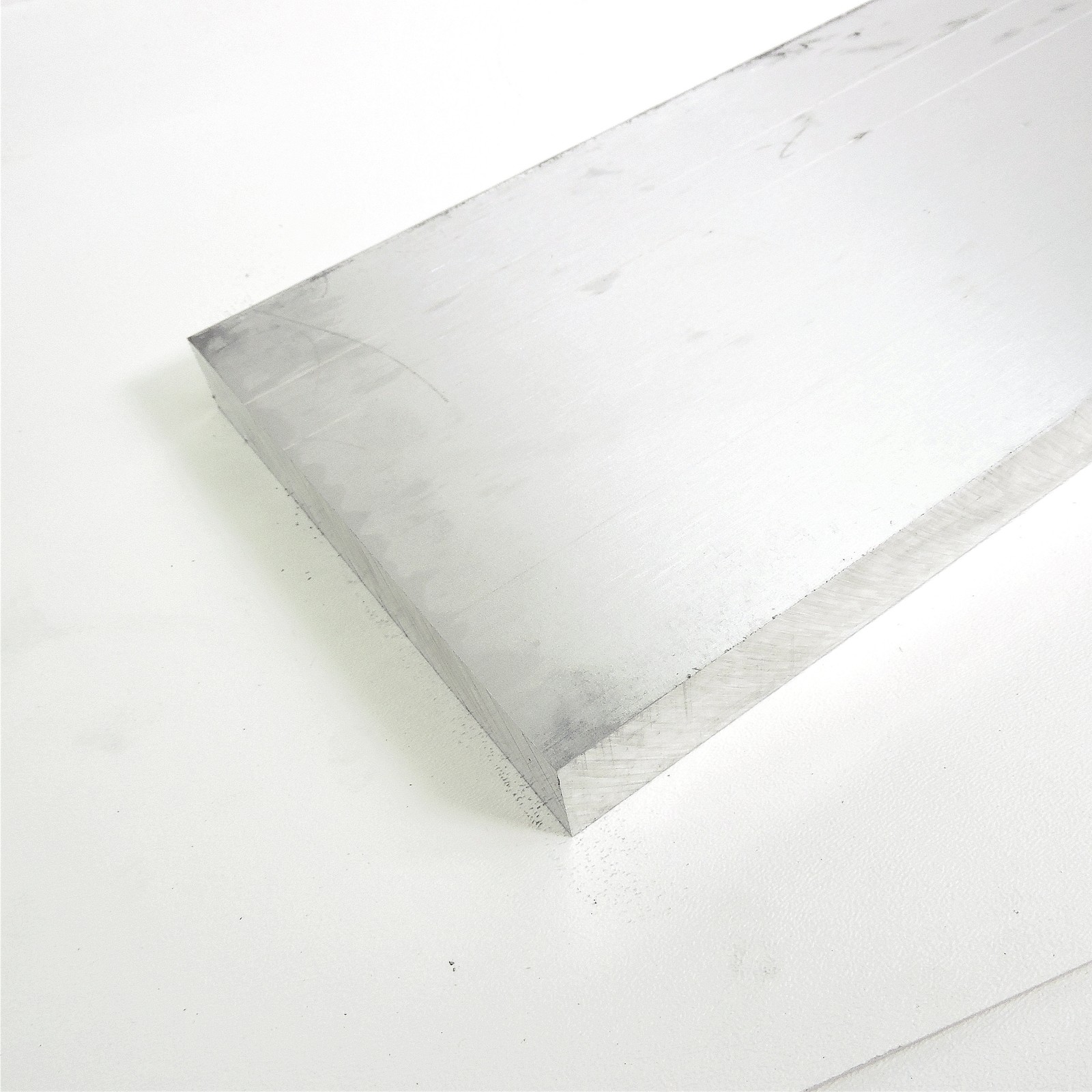 .75″ thick 3/4 Aluminum 6061 PLATE 5.75″ x 20″ Long sku 335604