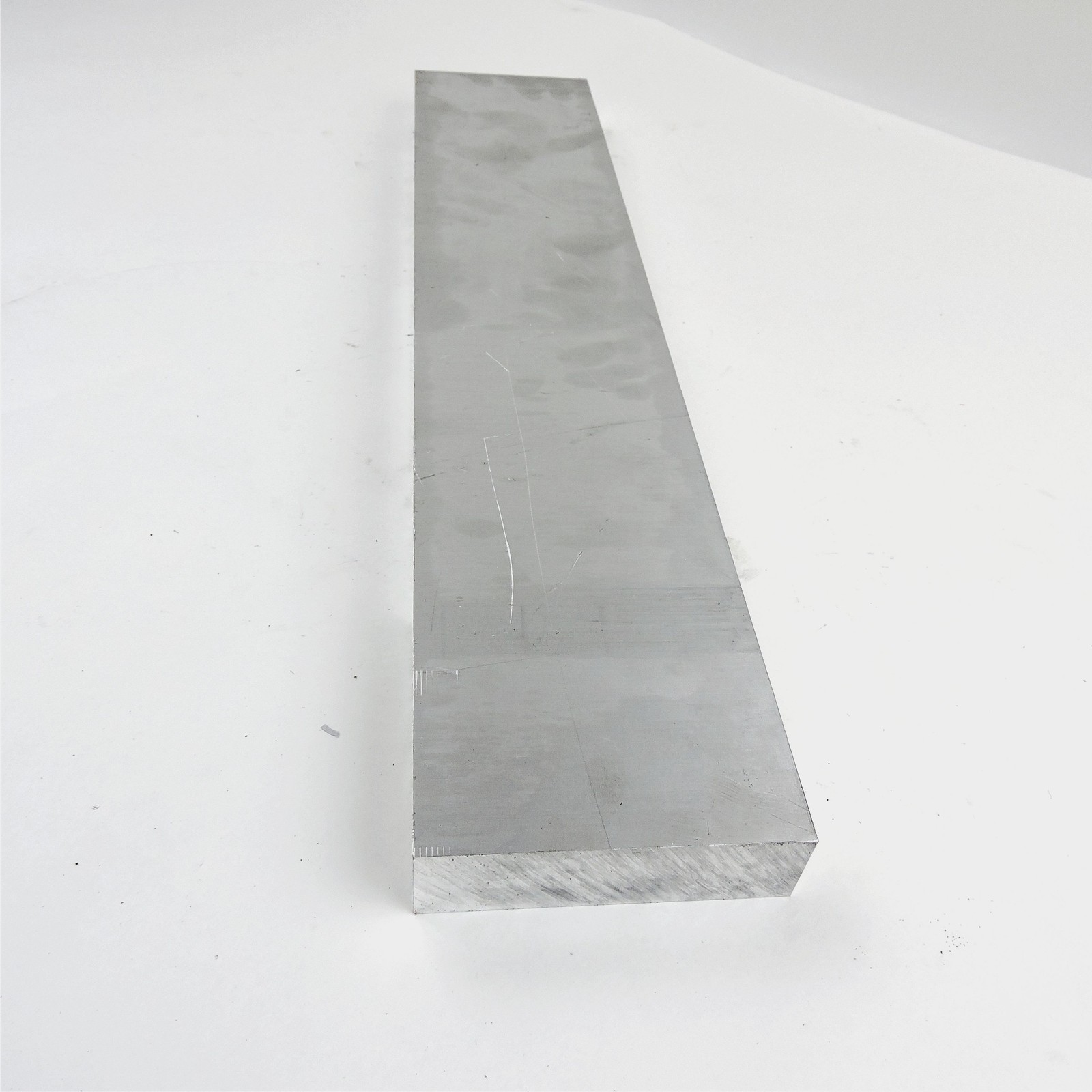 1.25″ thick 1 1/4 Aluminum 6061 PLATE 5.75″ x 24″ Long sku 340352