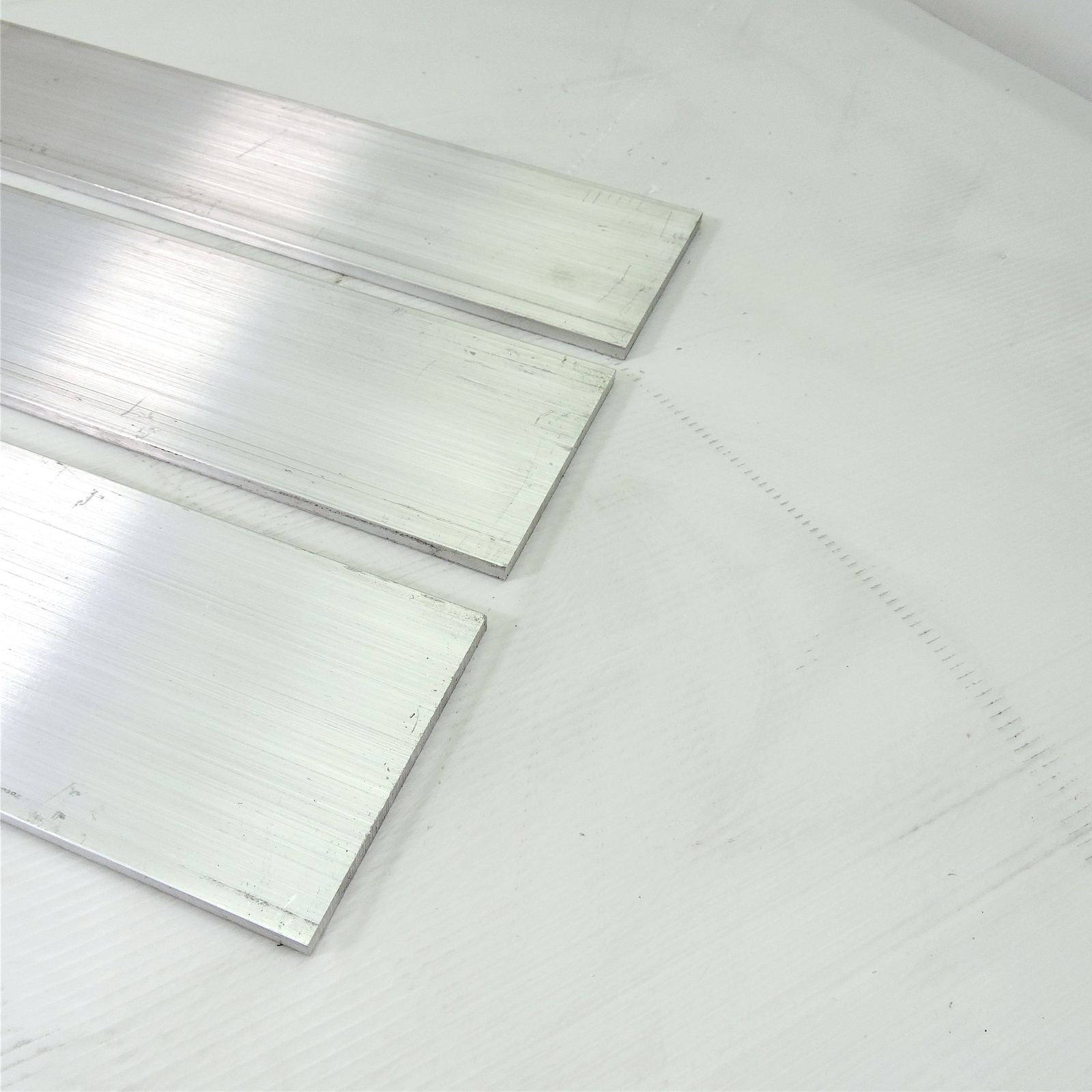 .375″ x 4″ Aluminum 6061 FLAT BAR 13.375″ Long new mill stock QTY 3 sku K629