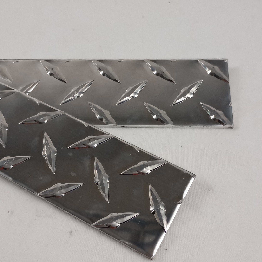 2″X12″ 1/8″ Aluminum Diamond Plate 3003 Floor Plate Tread Plate Aluminum Strips.