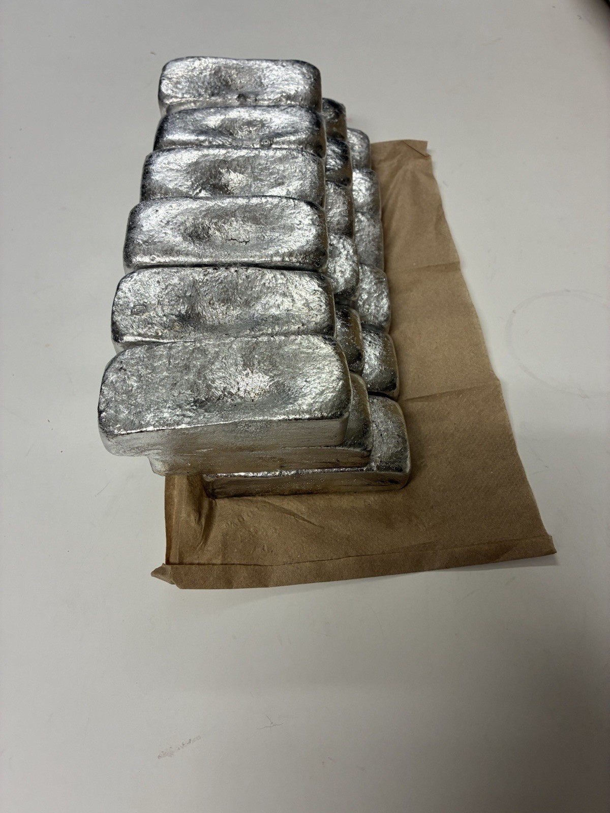 Aluminum metal Ingots Hand Poured Bars Roughly 6.99-7 Lbs!