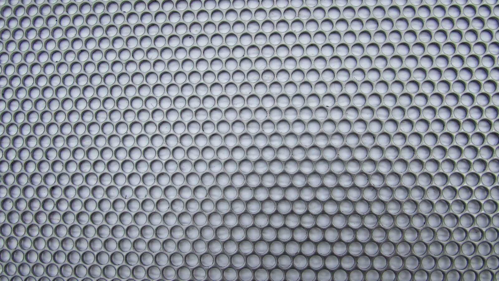 5/32″ HOLES–18 GAUGE– 304 STAINLESS STEEL PERFORATED SHEET– 11″ X 24″
