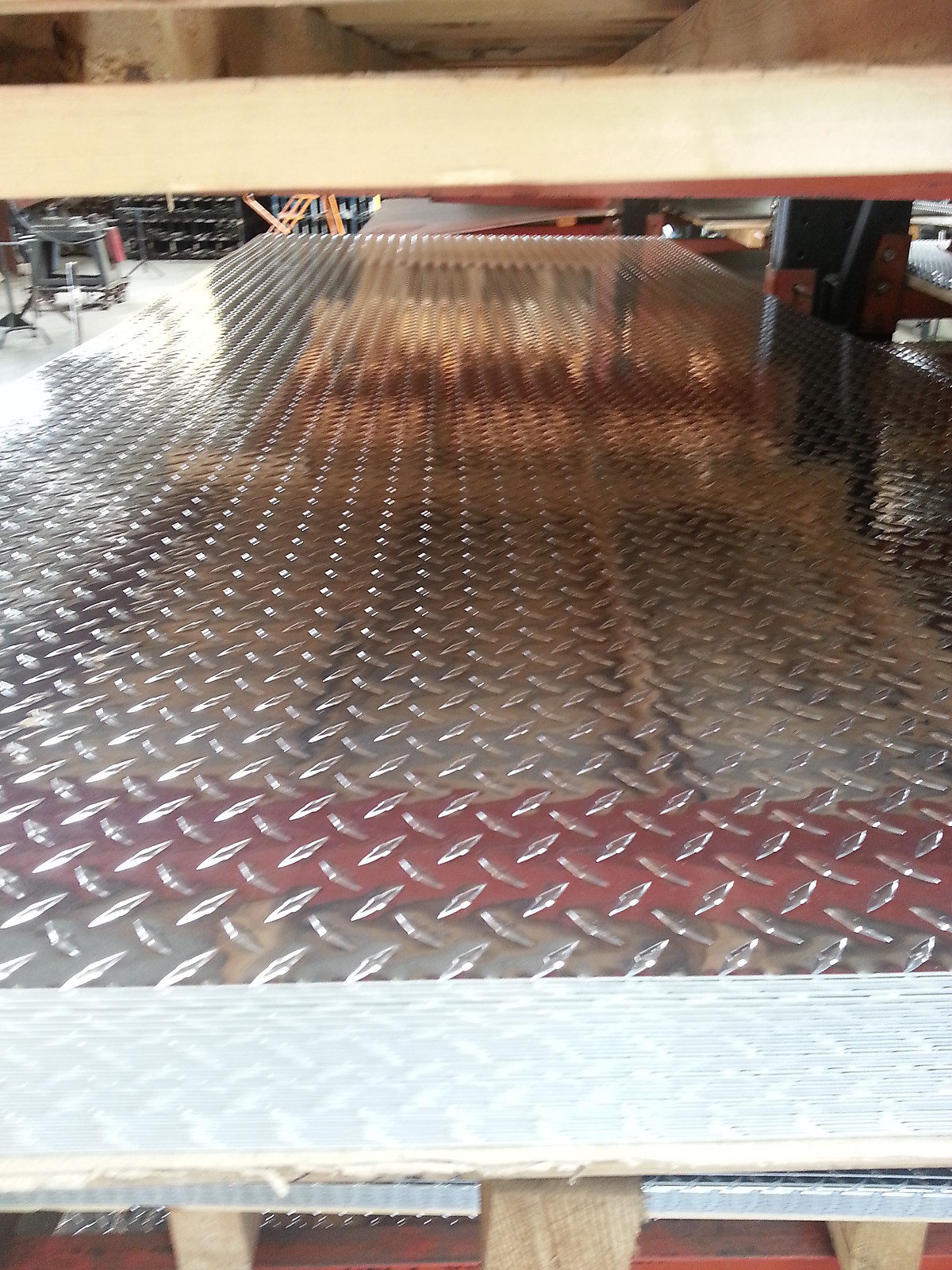 DIAMOND PLATE / TREAD BRITE .045 x12″x 48″ ALLOY 3003