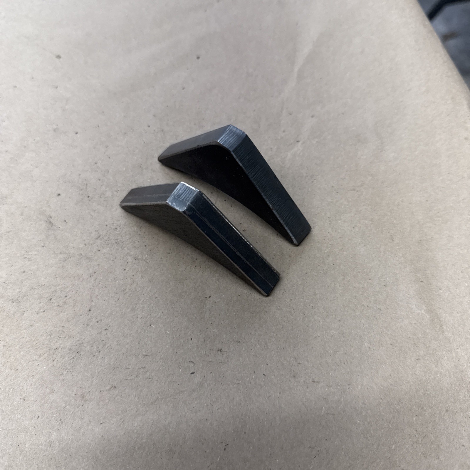 (2 Pack) Steel Curved Gussets 2.5 ” x 2.5 ” (1/2” Thick)