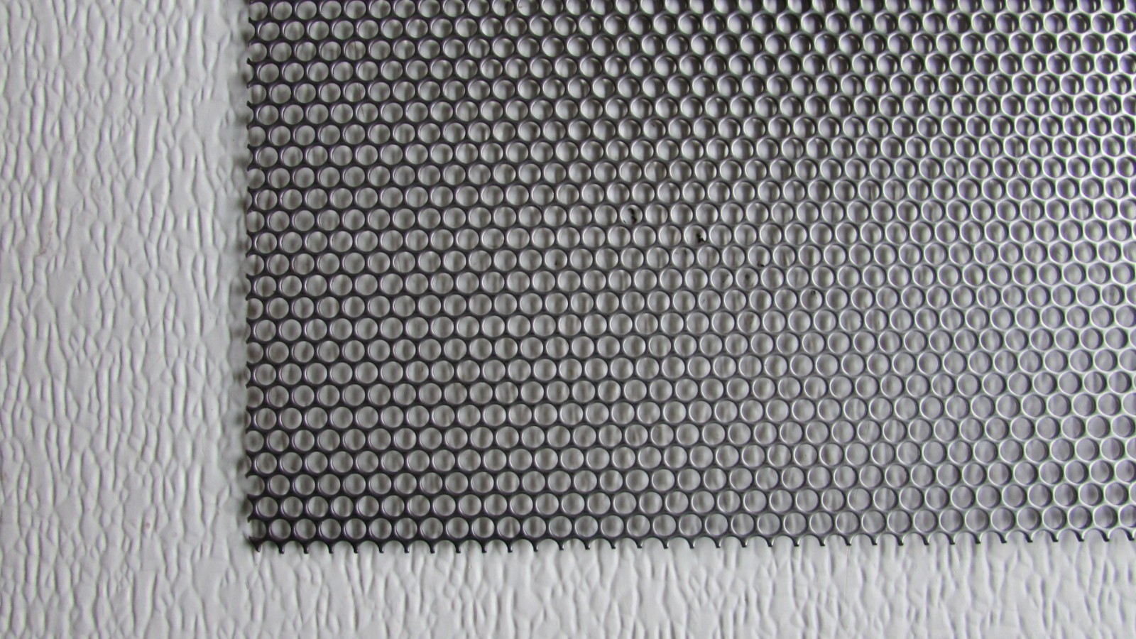 5/32″ HOLES–18 GAUGE– 304 STAINLESS STEEL PERFORATED SHEET — 11″ X 12″