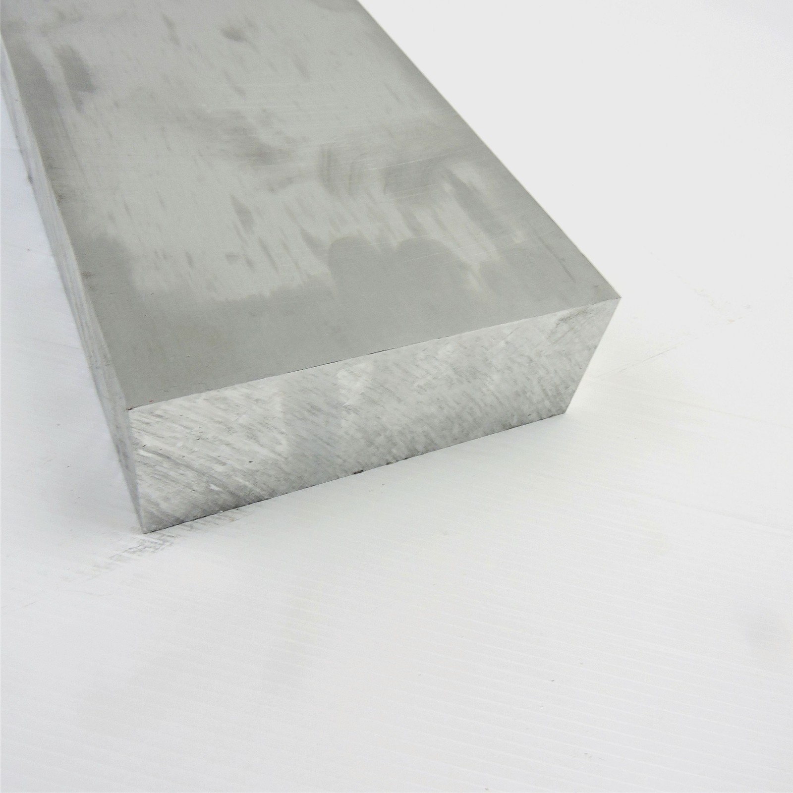 2.25″ thick 2 1/4 Aluminum 6061 PLATE 5.75″ x 21″ Long sku 206348