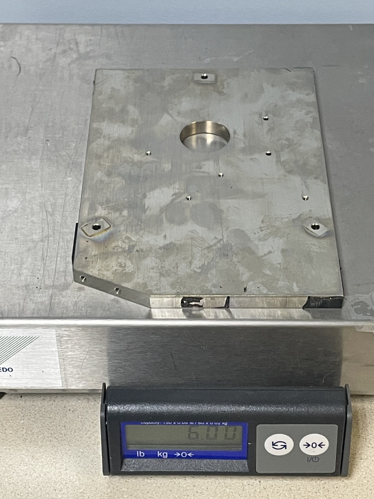 6 pounds 9″ x 6″ x 3/8″ – Stainless Steel Scrap