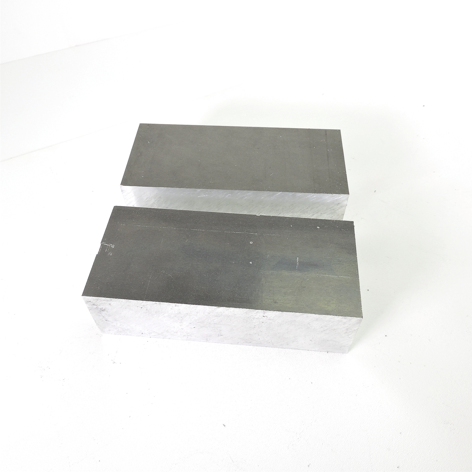 2.25″ thick 2 1/4 Aluminum 6061 PLATE 3.5″ x 7.75″ Long QTY 2 sku 137222