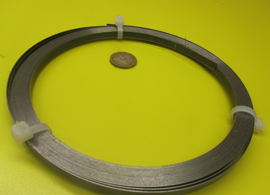 1095 Hard Blue Tempered Spring Steel Shim .025″ Thick x .250″ Wide x 300″ Long
