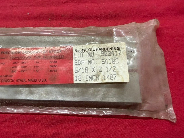 Starrett 5/16 x 2-1/2 x 18″ No. 496 Oil Hardening Ground Flat Stock – Rust – Old