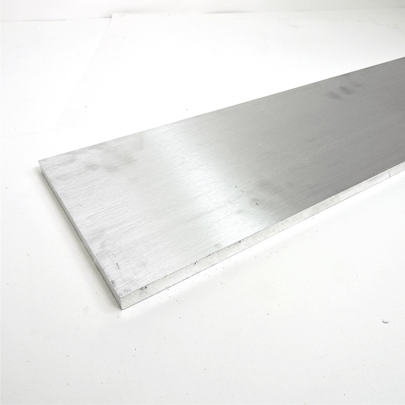 .625″ thick 5/8 Aluminum 6061 PLATE 5.75″ x 20.25″ Long sku 186320