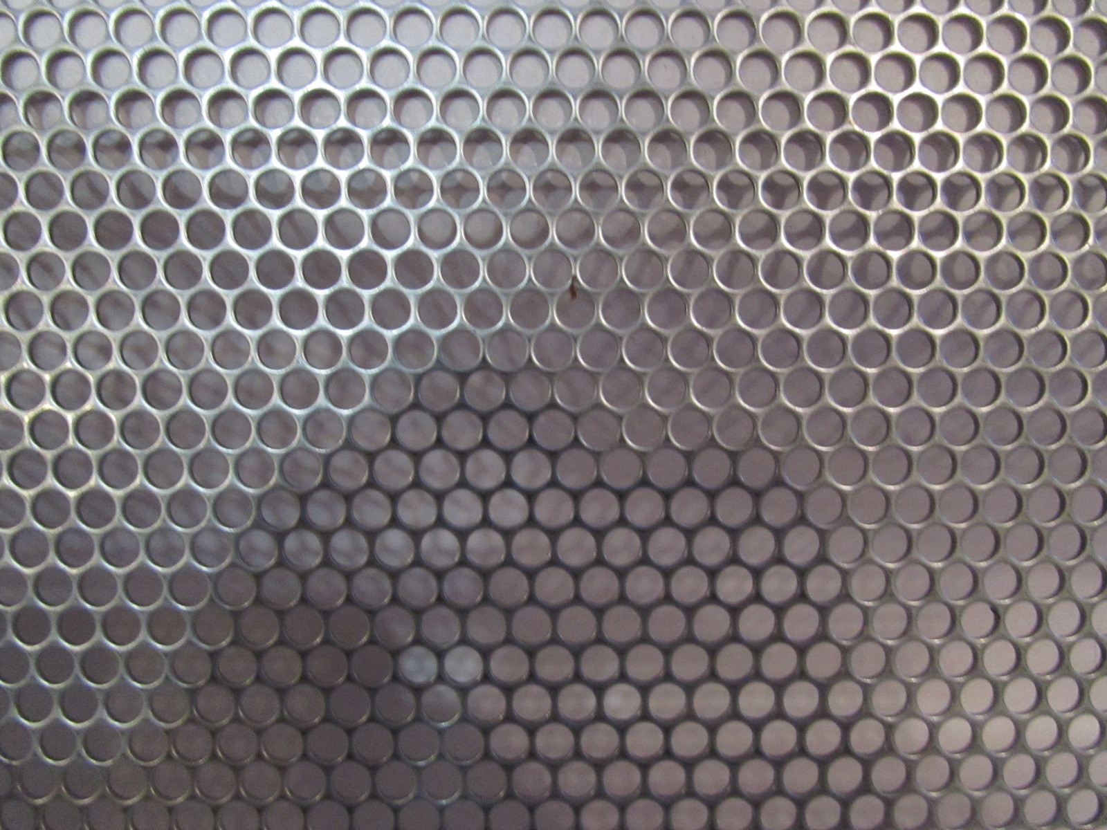 -5/32 HOLES -18 GAUGE- 304 STAINLESS PERFORATED SHEET—7-1/2″ X 12″