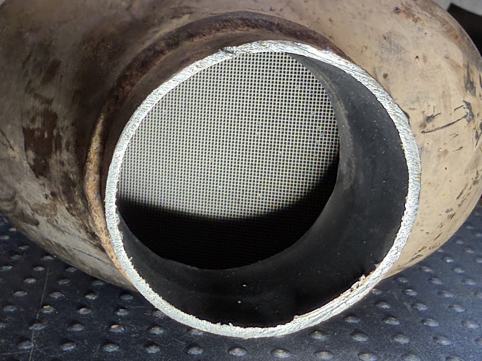 scrap catalytic converter 12575512 Scrap Only 7lbs 9oz