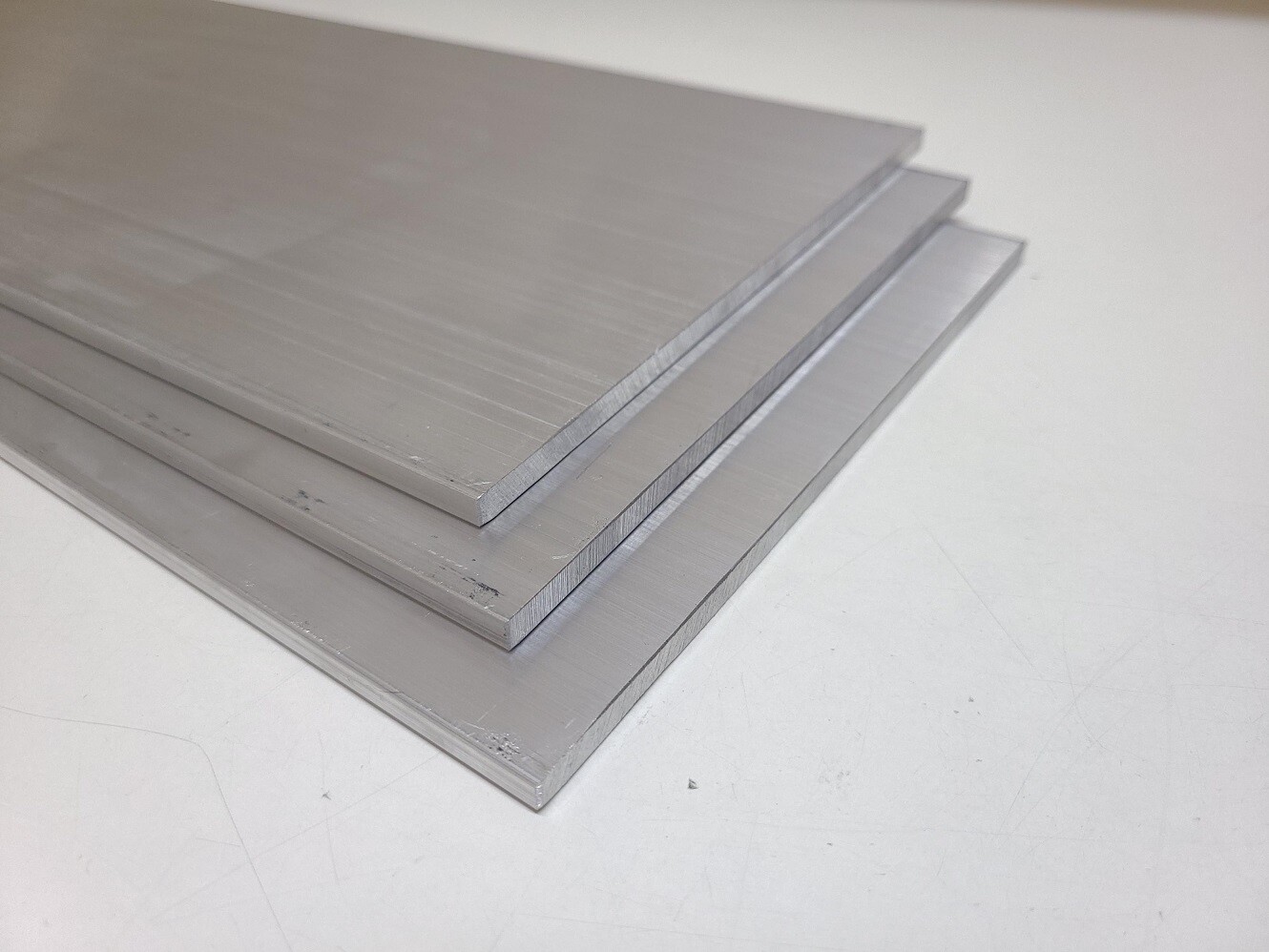 6061 Aluminum Flat Bar, 1/4″ x 8″ x 18″ long, Solid Stock, Plate, Machining
