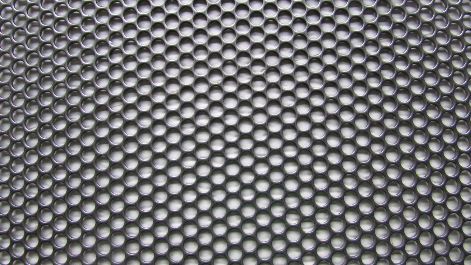 5/32″ HOLES–18 GAUGE – 304 STAINLESS STEEL PERFORATED SHEET– 7-1/2 ” X 8″