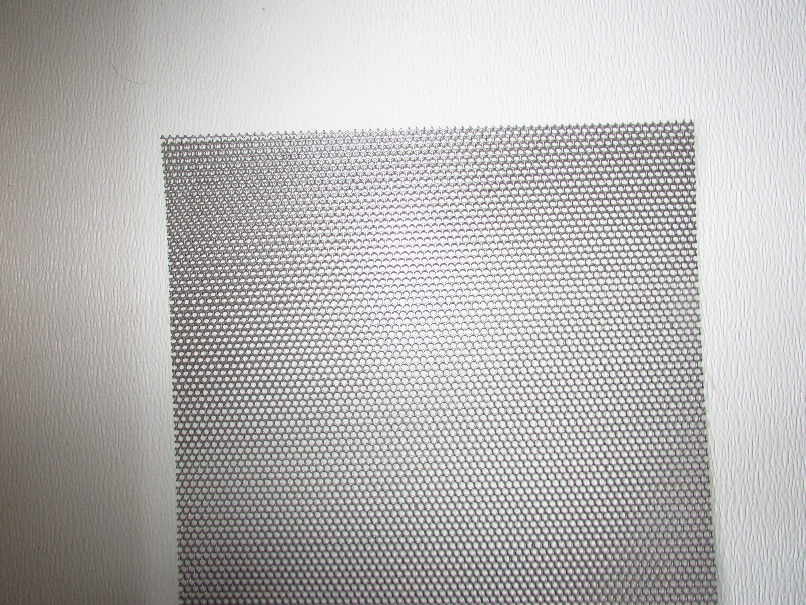 -5/32 HOLES -18 GAUGE 304 STAINLESS PERFORATED SHEET—12″ x 24″