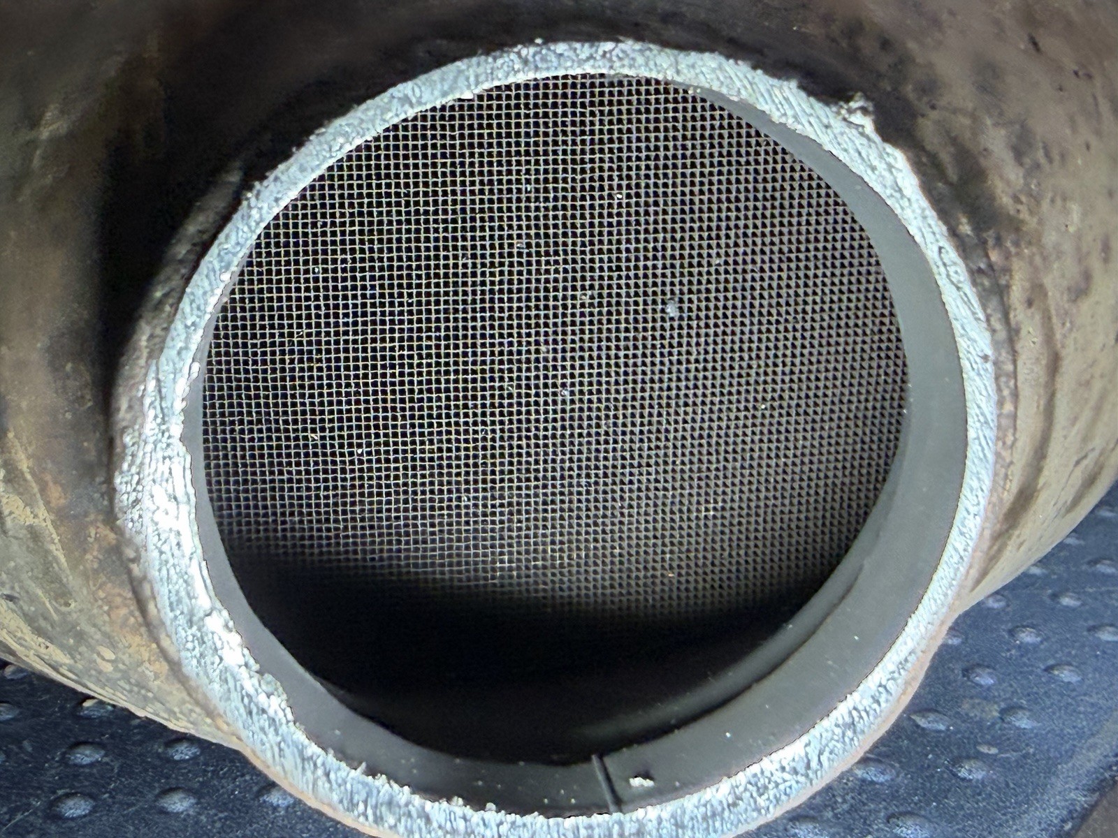 scrap catalytic converter 12575512 Scrap Only 7lbs 9oz